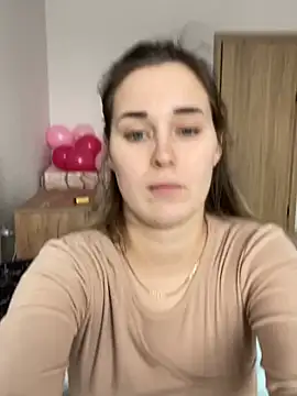 Snapshot of AlisaNikita2 chatting on February 17, 7:27 am AlisaNikita2 online show from February 17, 7:27 am