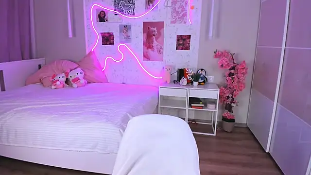 Ella Lane online show from April 19, 3:18 am