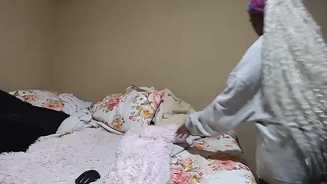 KinkyPxx online show from April 9, 5:52 pm