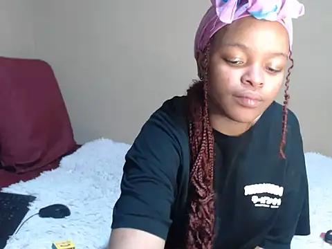 Snapshot of KinkyPxx chatting on June 24, 6:39 pm KinkyPxx online show from June 24, 6:39 pm