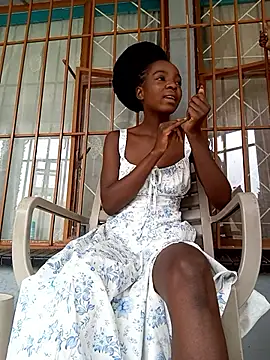 Snapshot of SexySlender_05 chatting on March 1, 8:58 am SexySlender 05 online show from March 1, 8:58 am