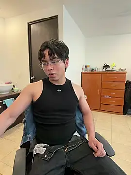 BentoBoxxx online show from April 19, 7:16 pm