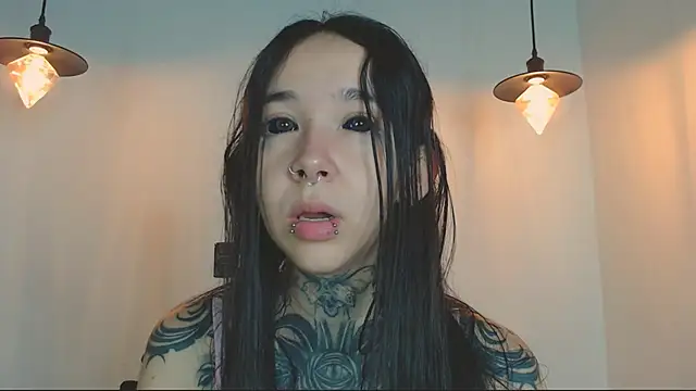 alien eyes09 online show from March 16, 2:08 am