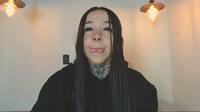 alien eyes09 online show from April 4, 1:12 am