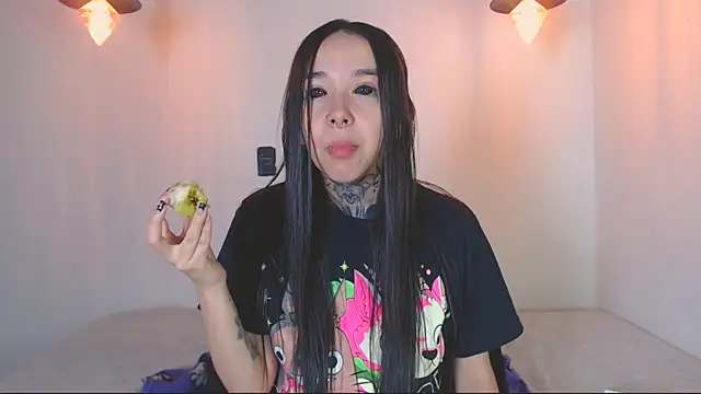 alien eyes09 online show from March 30, 2:02 am