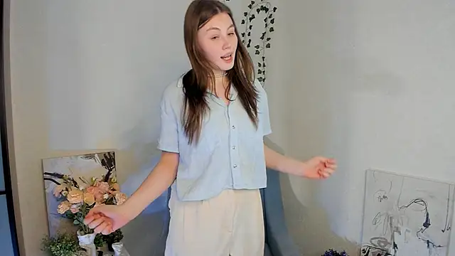 GigiTorros online show from February 19, 5:04 am