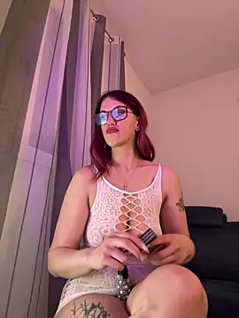 Snapshot of Alessia-Bloom chatting on May 15, 7:56 pm Alessia-Bloom online show from May 15, 7:56 pm