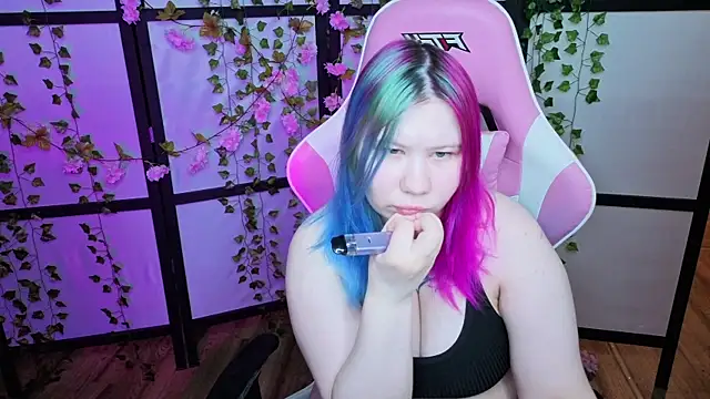 kitsune little online show from May 17, 9:59 pm