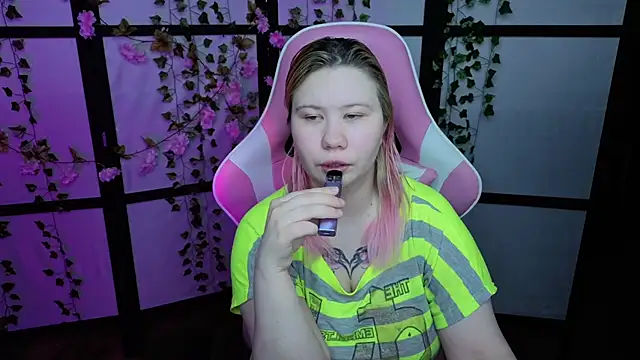 kitsune little online show from May 16, 11:26 pm