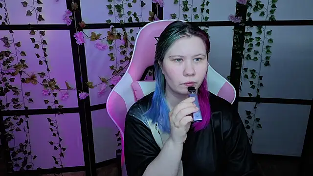 kitsune little online show from May 23, 8:02 am