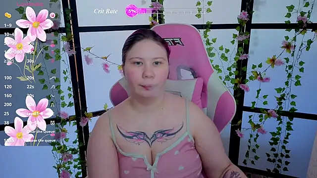 Snapshot of kitsune_little chatting on July 17, 9:50 am kitsune little online show from July 17, 9:50 am