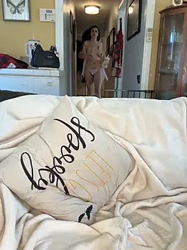 daniella monroe online show from April 9, 10:05 pm