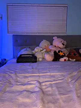 daniella monroe online show from March 18, 1:53 am