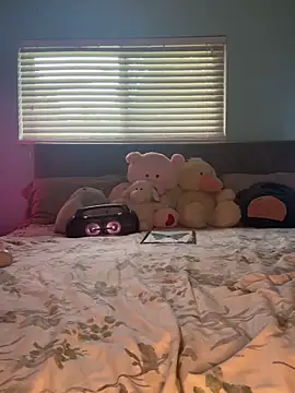 daniella monroe online show from April 6, 7:37 pm