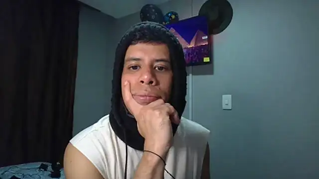 WILD BIGCOCK35 online show from February 14, 3:51 am