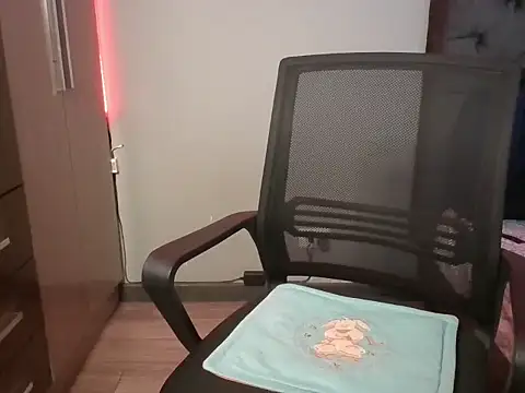 WILD BIGCOCK35 online show from February 23, 12:01 am