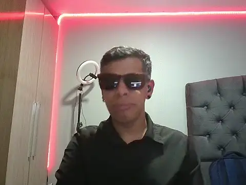 WILD BIGCOCK35 online show from February 24, 12:11 am