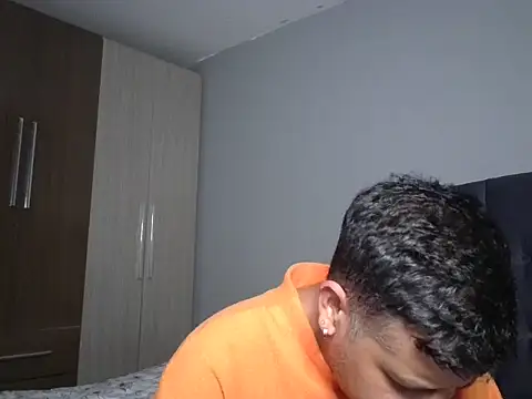 WILD BIGCOCK35 online show from February 16, 2:21 am