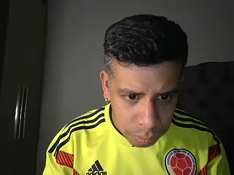 WILD BIGCOCK35 online show from February 18, 12:08 am