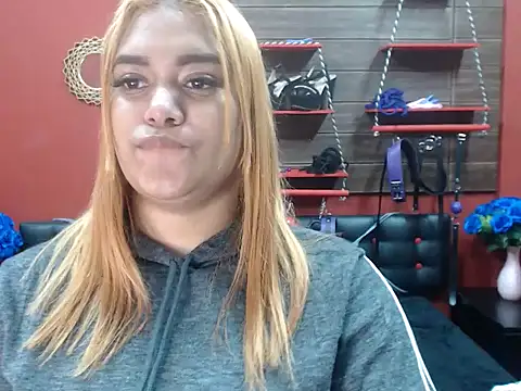 Alicefetishxxx online show from March 13, 12:21 pm