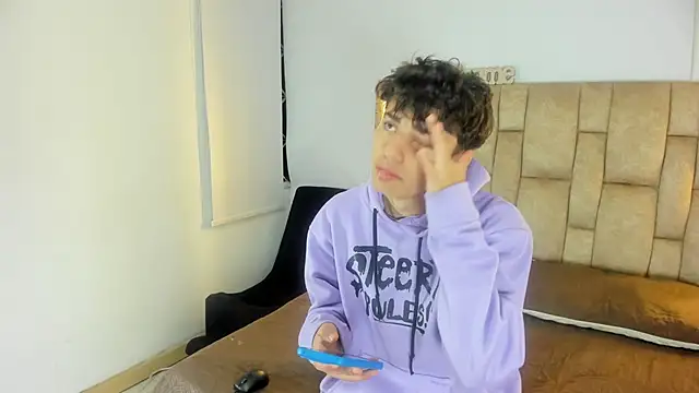 Snapshot of Noir_Sebas chatting on February 28, 3:06 am Noir Sebas online show from February 28, 3:06 am