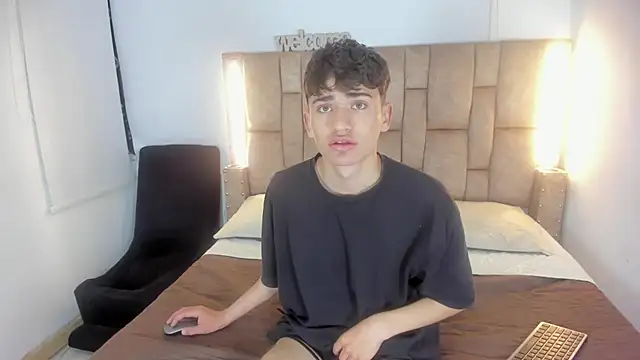 Noir Sebas online show from March 19, 4:01 am