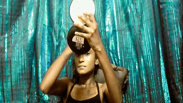 SassyXindian online show from March 26, 8:23 am