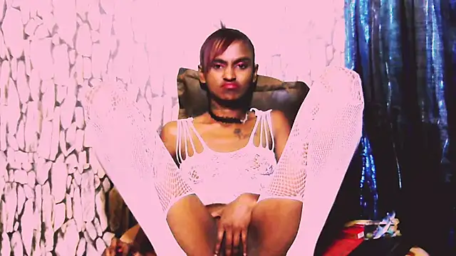 SassyXindian online show from July 13, 7:24 pm
