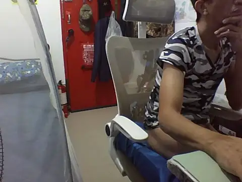 nudist2026 online show from February 13, 5:24 pm