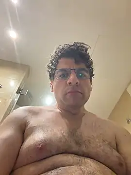 Snapshot of Spaindildoplay chatting on February 14, 3:34 pm Spaindildoplay online show from February 14, 3:34 pm