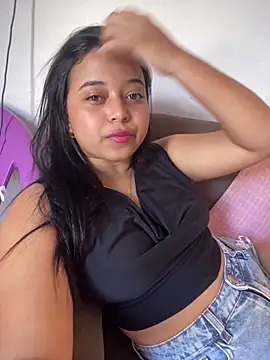Emmily hott online show from June 2, 6:30 pm