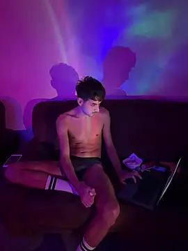 Snapshot of fabianmyst chatting on February 17, 5:10 pm fabianmyst online show from February 17, 5:10 pm