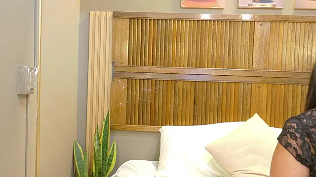 kaiawhite online show from March 17, 8:12 pm