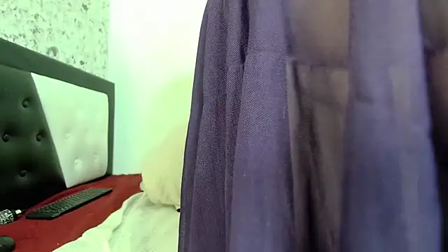 Snapshot of melisajoness chatting on July 10, 10:26 am melisajoness online show from July 10, 10:26 am