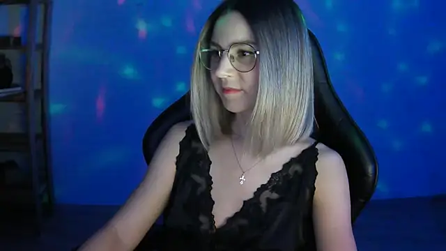 IceMayes online show from April 17, 6:00 pm