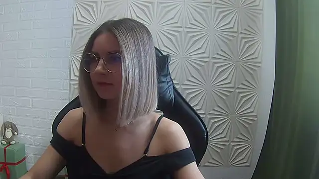 IceMayes online show from February 21, 6:37 am