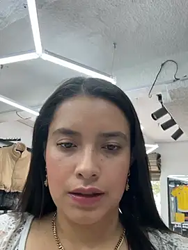 Miss Bella Flame online show from July 18, 3:42 pm