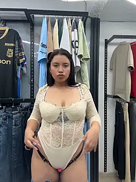 Miss Bella Flame online show from April 20, 5:03 pm