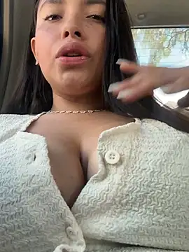 Snapshot of Miss_Bella_Flame chatting on June 6, 4:45 pm Miss Bella Flame online show from June 6, 4:45 pm