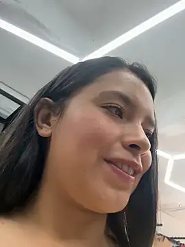 Miss Bella Flame online show from April 8, 4:41 pm