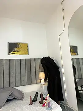 aminaa  online show from February 20, 6:32 pm