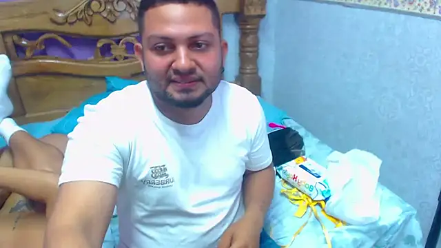 Eddie And Lana online show from February 28, 1:27 am