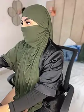 rashaaa  online show from February 13, 7:03 pm