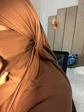 rashaaa  online show from March 6, 3:45 am