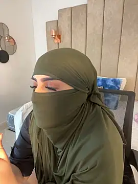 rashaaa  online show from March 19, 4:01 am