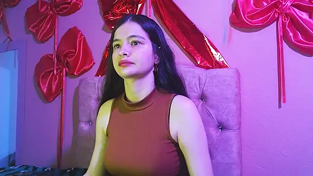 Snapshot of you_star chatting on February 28, 4:39 pm you star online show from February 28, 4:39 pm