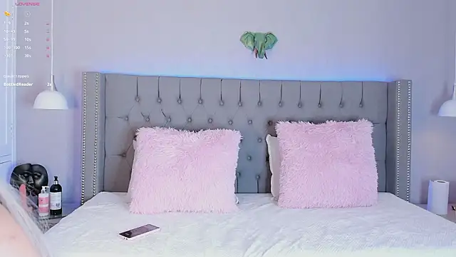 angelina honey  online show from March 23, 3:50 am