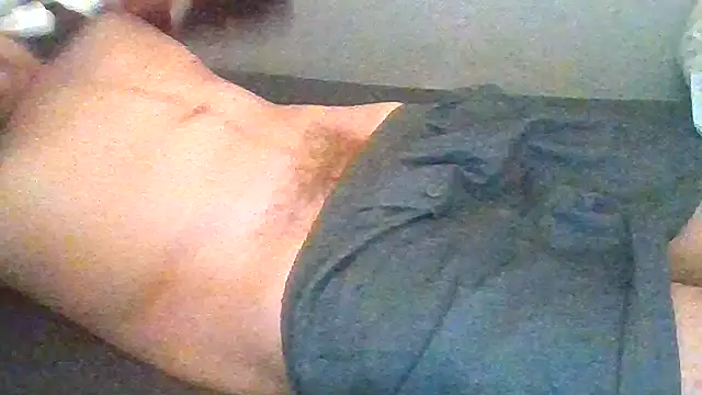 Snapshot of BonneQueueBonjour chatting on February 18, 11:12 pm BonneQueueBonjour online show from February 18, 11:12 pm