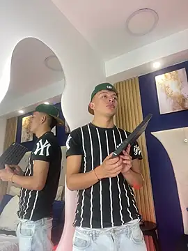 Snapshot of Dark_Nico chatting on March 1, 12:21 am Dark Nico online show from March 1, 12:21 am