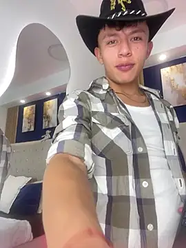 Snapshot of Dark_Nico chatting on March 3, 4:30 am Dark Nico online show from March 3, 4:30 am